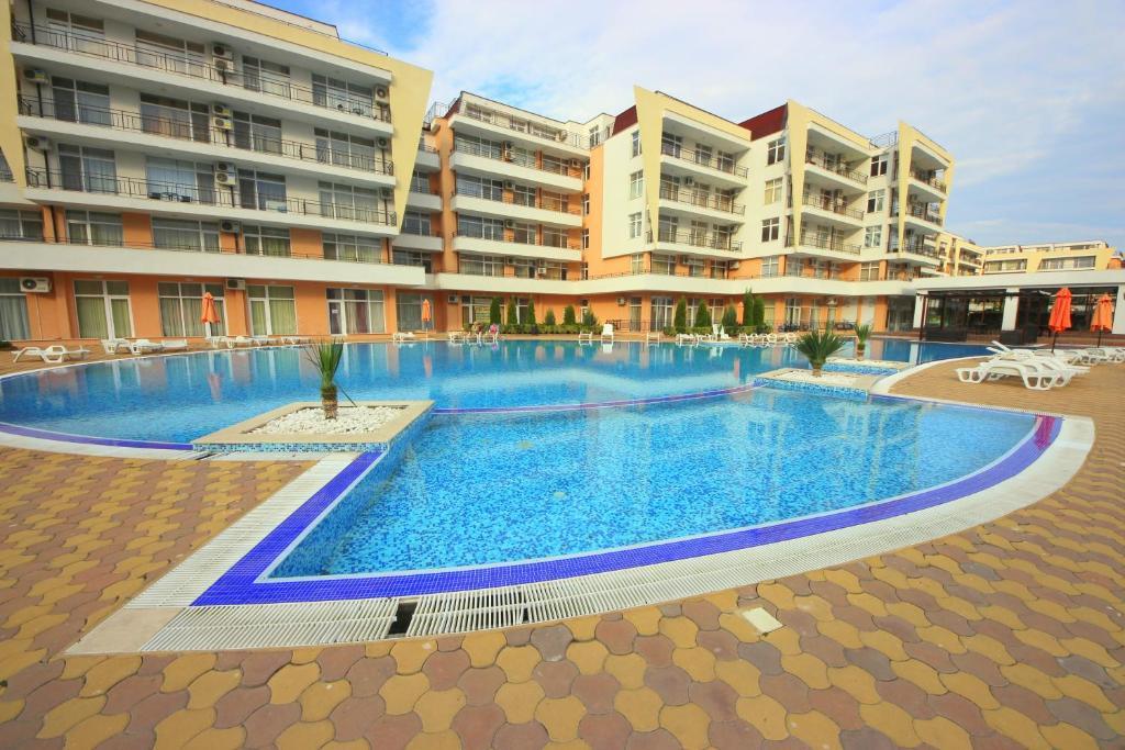 Menada Grand Kamelia Apartments Słoneczny Brzeg Zewnętrze zdjęcie