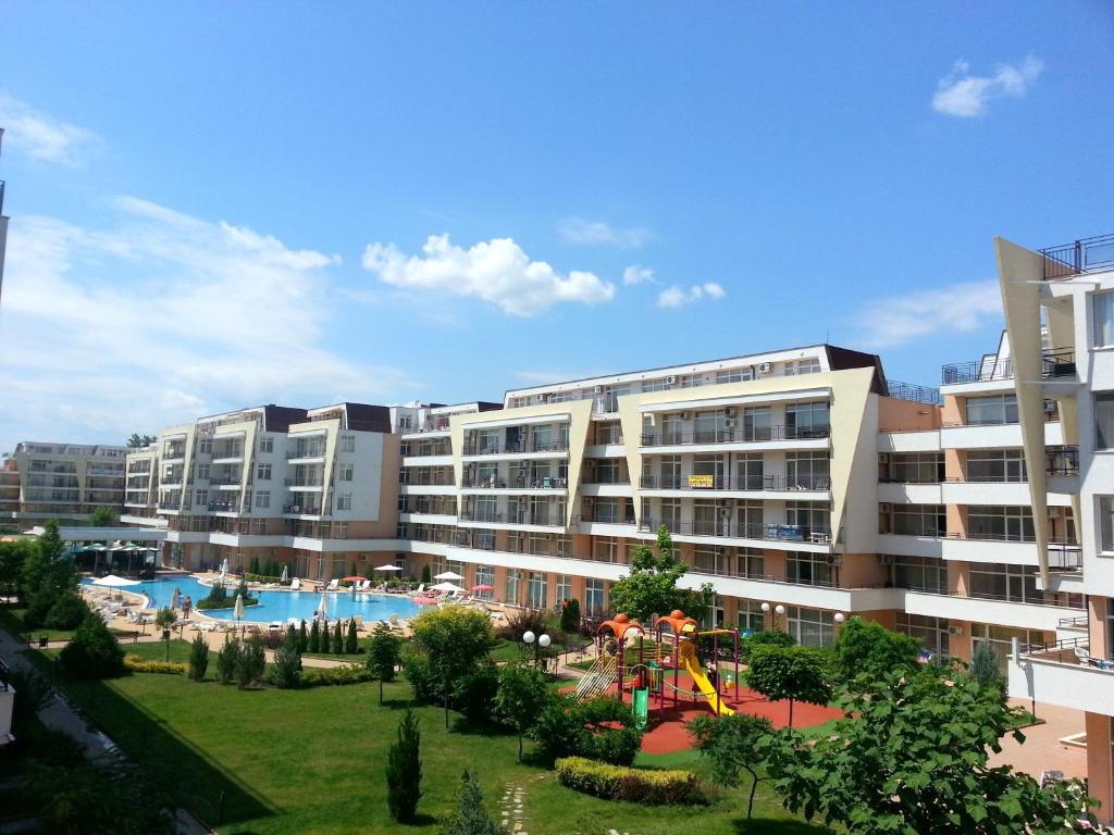 Menada Grand Kamelia Apartments Słoneczny Brzeg Zewnętrze zdjęcie